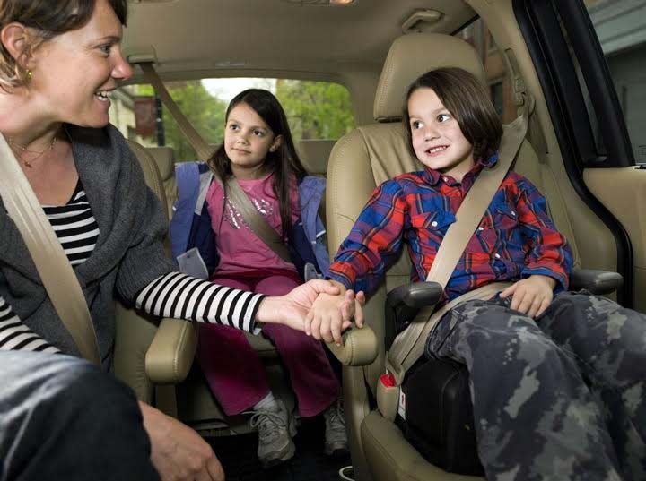 Kid Car| Family in a car